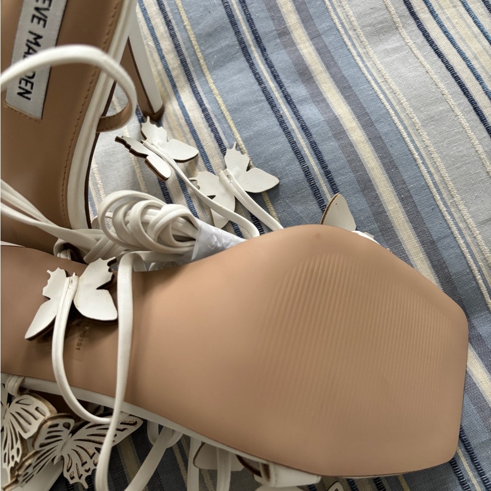 Steve Madden butterfly sandals